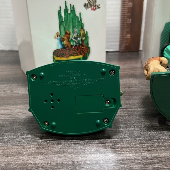 2012 Wizard of Oz The Man Behind the Curtain 2011 Optimistic Voices - Picture 9 of 10